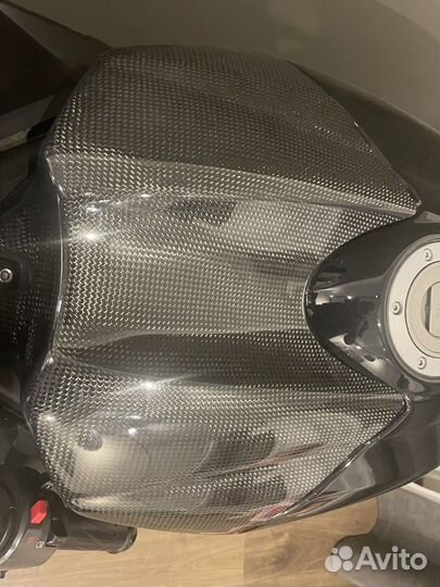 Накладка на бак Yamaha R1 2004-2006