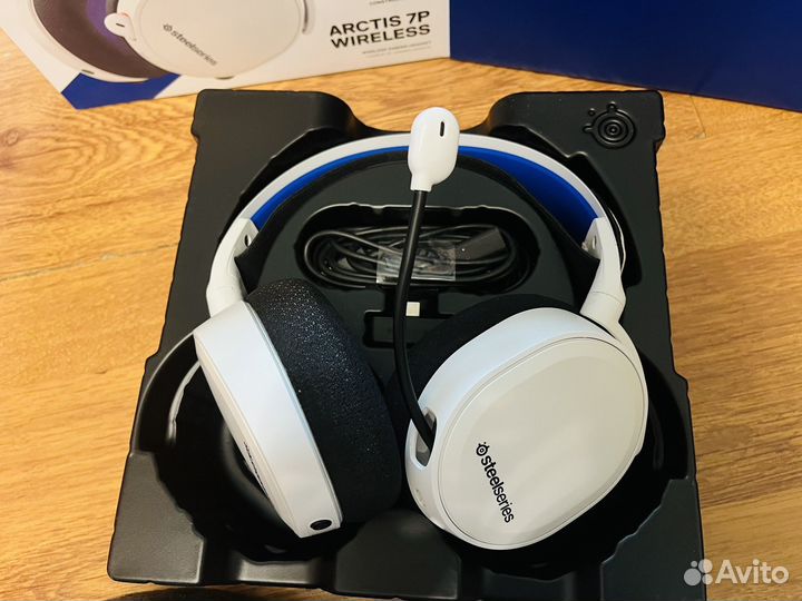 Беспроводные наушники SteelSeries Arctis 7P