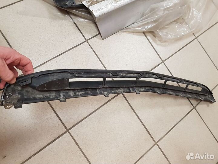 Спойлер бампера переднего MB E-200 2019 549042