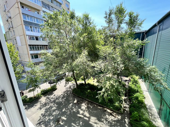 2-к. квартира, 48 м², 3/9 эт.