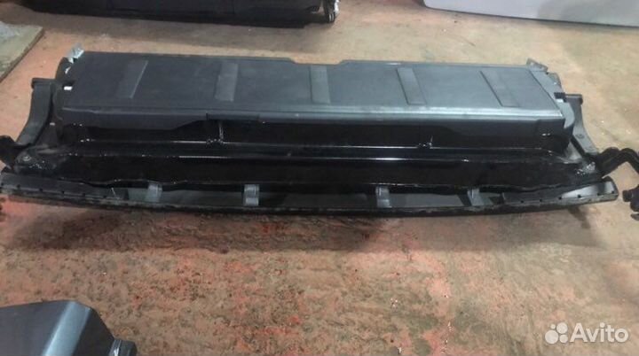 Крышка багажника задний борт Peugeot 4007 Пежо