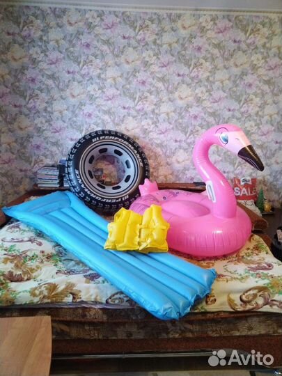 Надувной фламинго