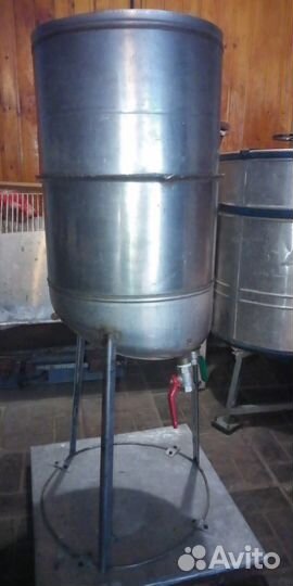 Бак из нержавейки для розлива меда на 2 крана