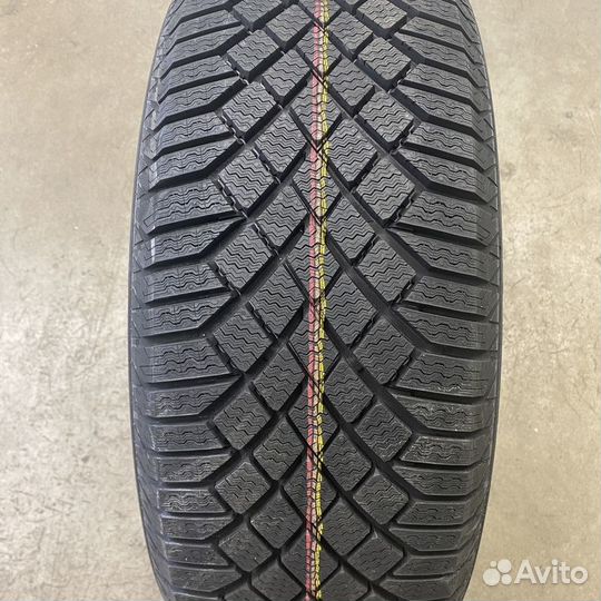 Continental ContiVikingContact 7 235/65 R17 108T