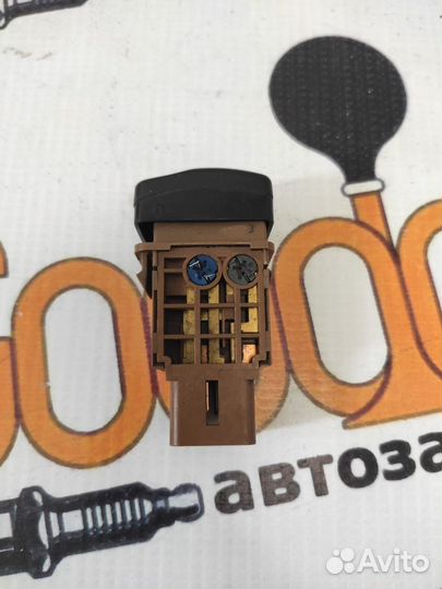 Кнопка обогрева стекла Subaru Legasy BD