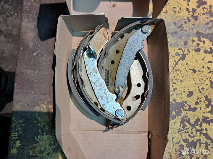 Колодки задние тормозные для Ford escort