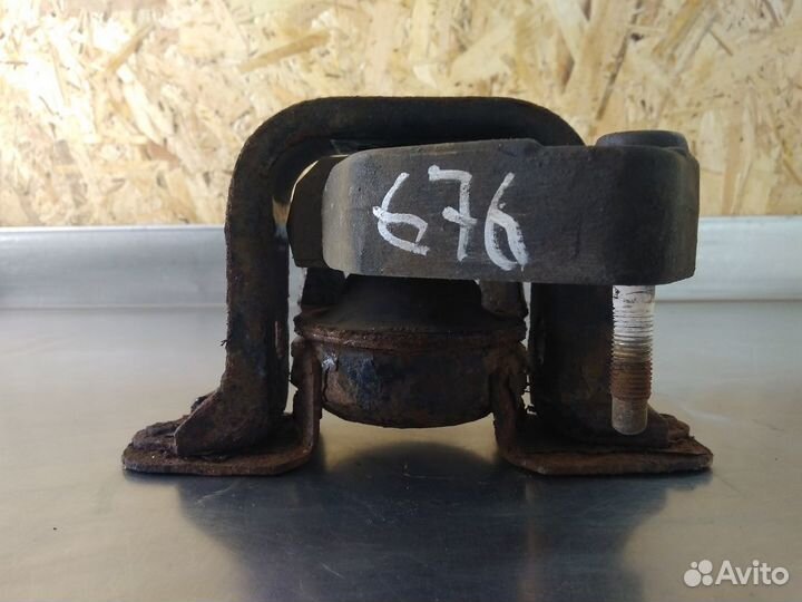 Опора двигателя правая Faw Vita