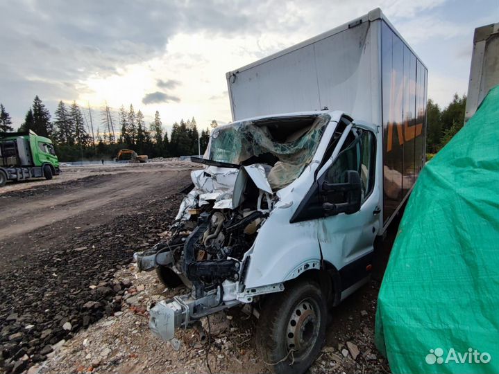 Ford Transit 2.2 МТ, 2020, битый, 999 999 км