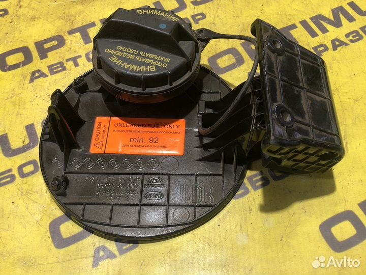 Лючок бензобака Hyundai Solaris