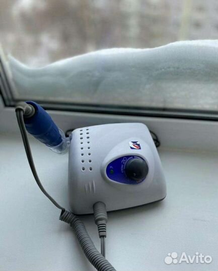 Аппарат для маникюра strong 210 REV3