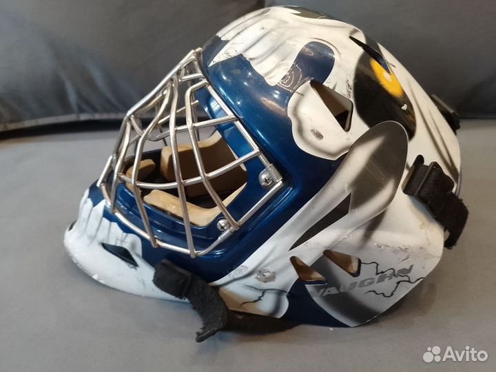 Вратарский шлем