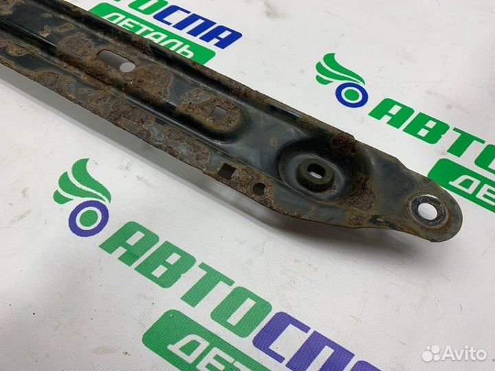Балка под радиатор передняя Peugeot 308 хетчбек