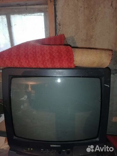 Телевизор цветной рабочий