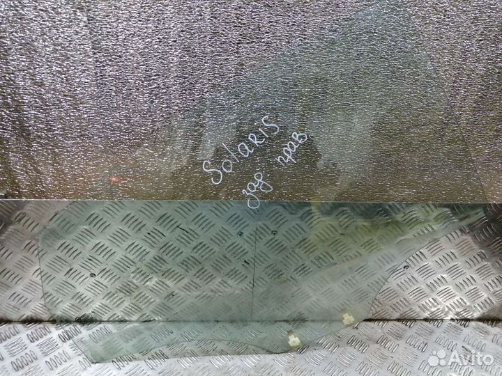 Стекло двери Hyundai Solaris седан 2011