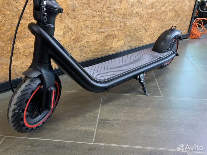 Электросамокат Bai W1