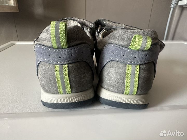 Сандалии для мальчика 22 размер