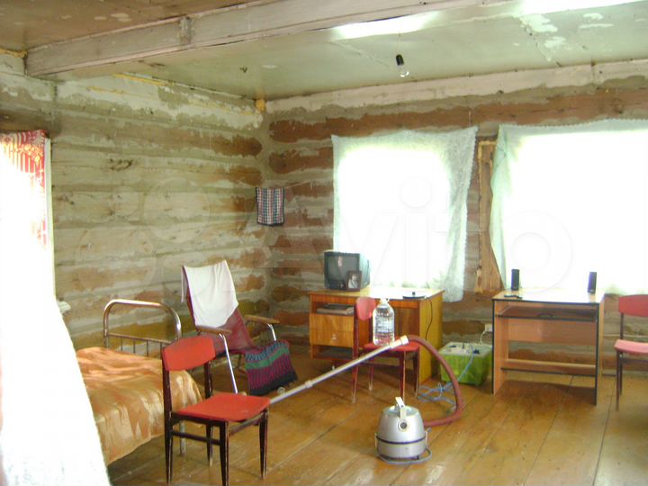 Дом 60 м² на участке 21,5 сот.