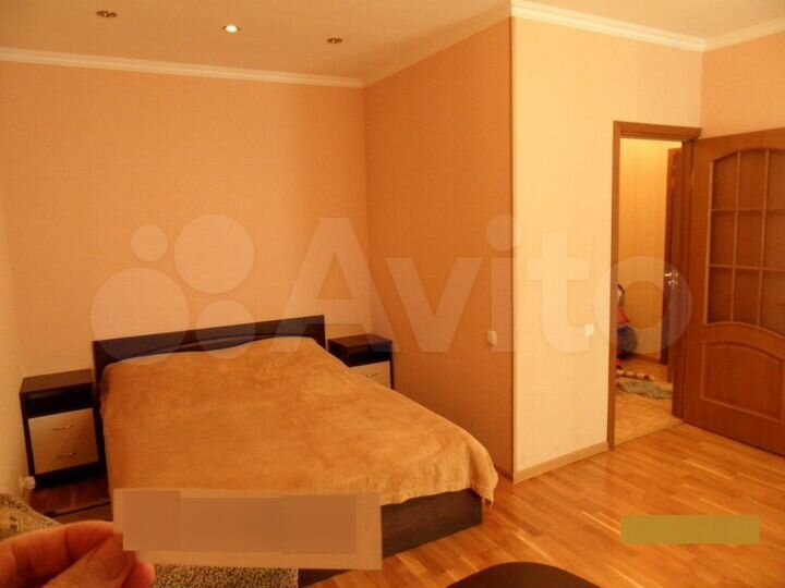 1-к. квартира, 42 м², 4/10 эт.