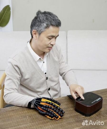 Реабилитационный тренажер для пальцев рук