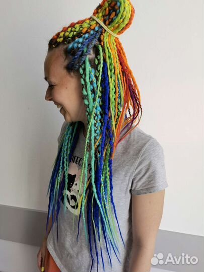 Дреды радужные