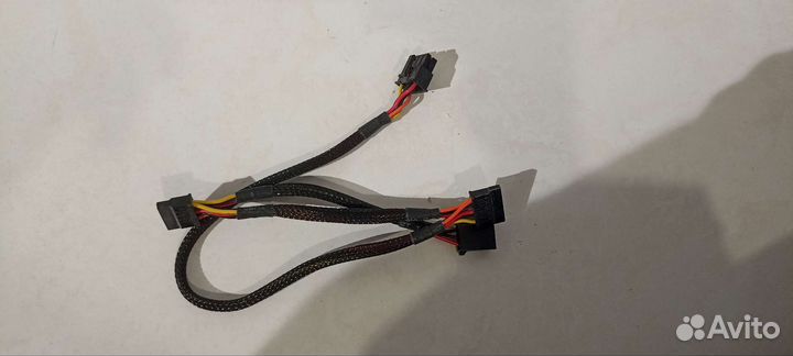 Провод SATA питания