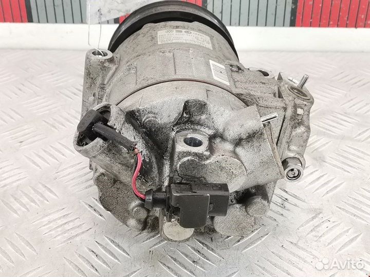 Компрессор кондиционера для Volkswagen Bora
