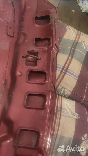 Капот на peugeot 206