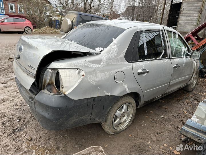 Датцун он до крышка багажника с дефектами