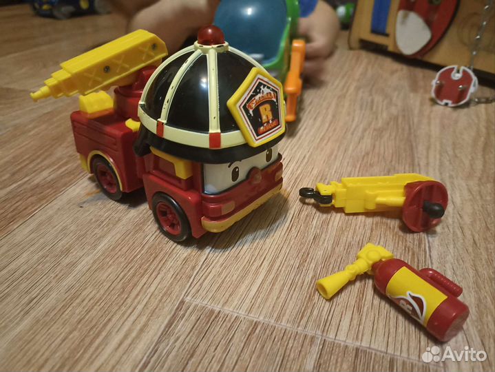 Робокар поли Рой