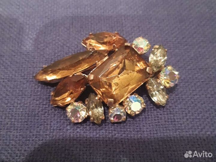 Винтажная брошь. Чехословакия