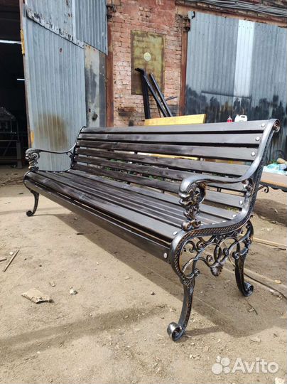 Садовая чугун скамья