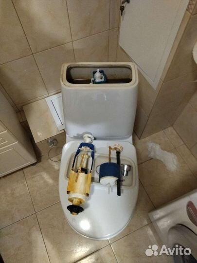 Сантехник, установка раковины