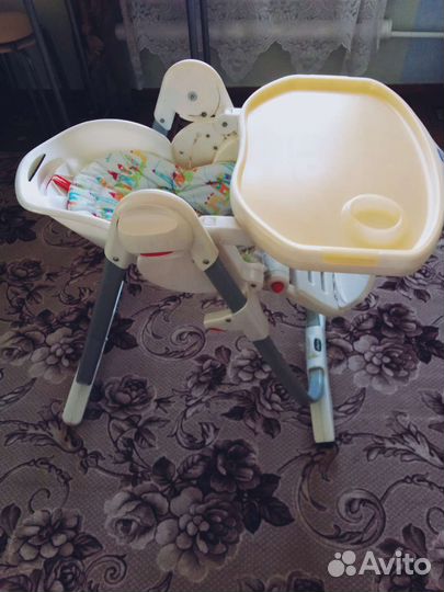 Стульчик для кормления chicco