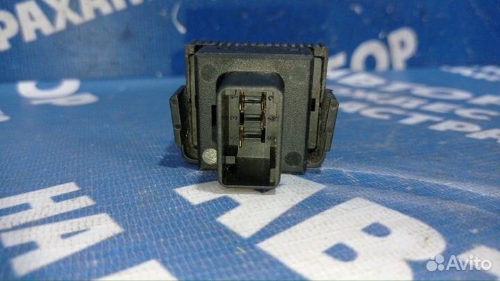 Кнопка корректора фар Volkswagen Polo 5 седан 2018