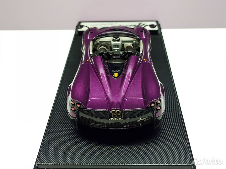 1:43 Pagani Huayra Roadster