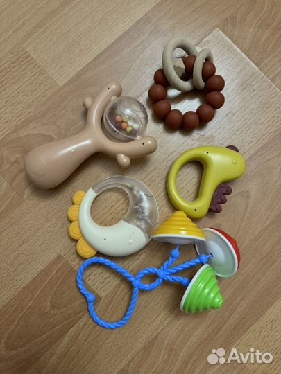 Игрушки до года