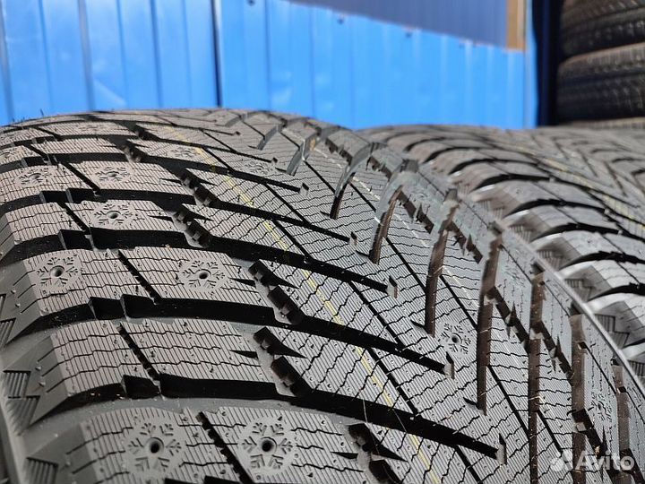 iLink Wintervorhut Stud II 275/40 R22