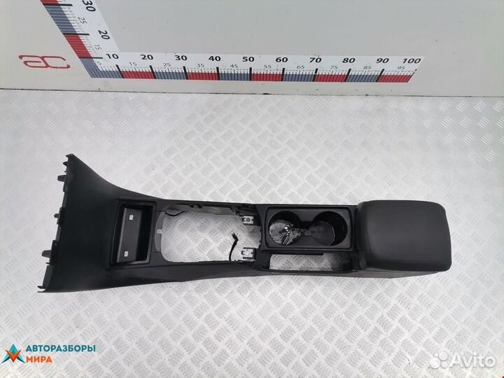 Консоль салона (центральная часть) Volvo S40 2