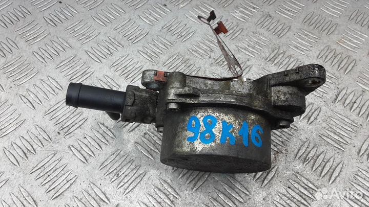 Насос вакуумный Renault Master