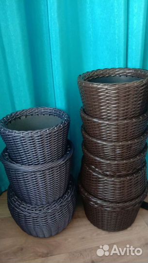 Кашпо из искусственного ратанга для цветов