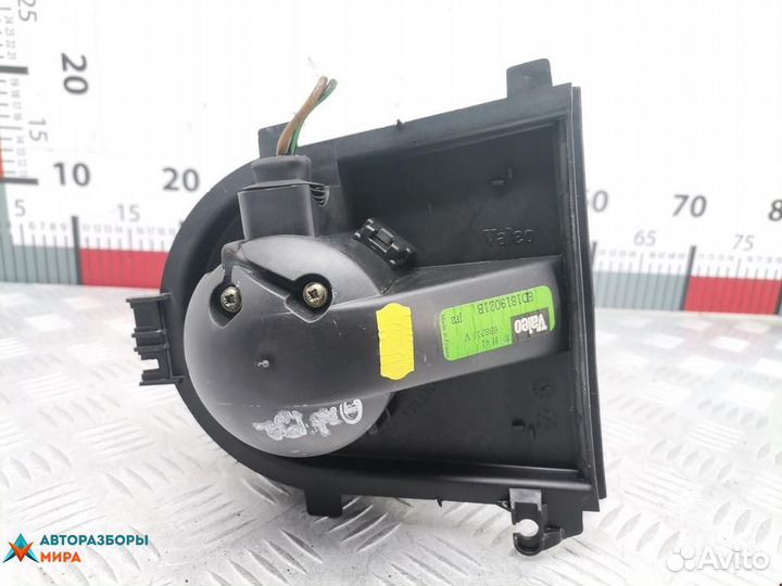 Моторчик печки Audi A4 B5 1998 8D1819021B
