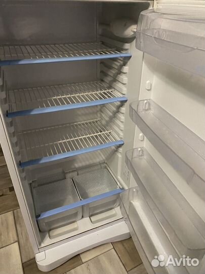 Продам холодильник рабочий бу