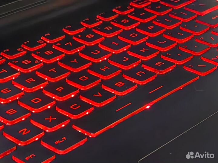 Игровой Asus 17.3''IPS Core i7 16GB GTX1060 SSD