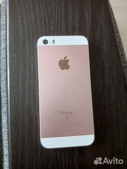 iPhone SE, 16 ГБ