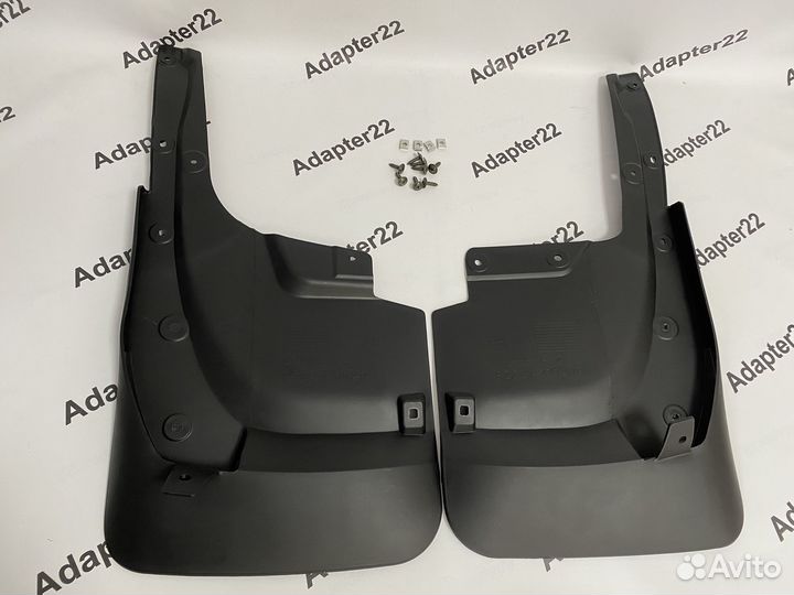 Новые задние брызговики Lexus LX570 07-11 с крепл