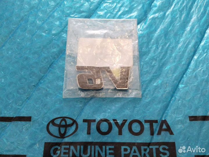 Буквы V6 на багажник Highlander 2010-2013