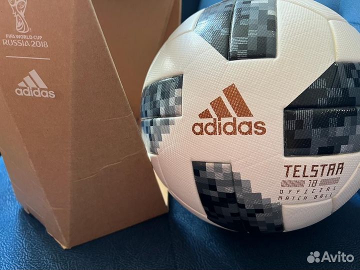 Футбольный мяч adidas telstar fifa 2018
