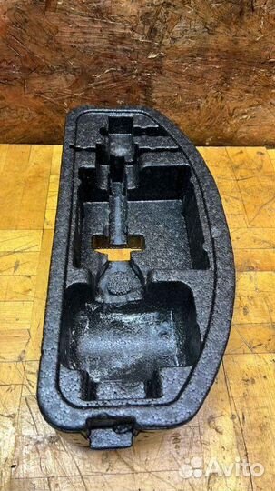 Ящик инструментов Opel Astra J