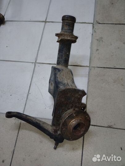 Поворотный кулак Audi 80 B2