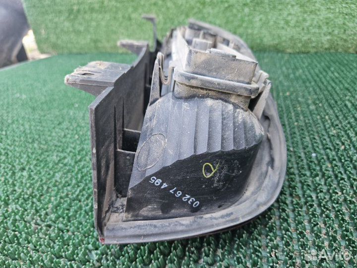 Фонарь задний левый Mercedes-Benz Viano 639.813 M